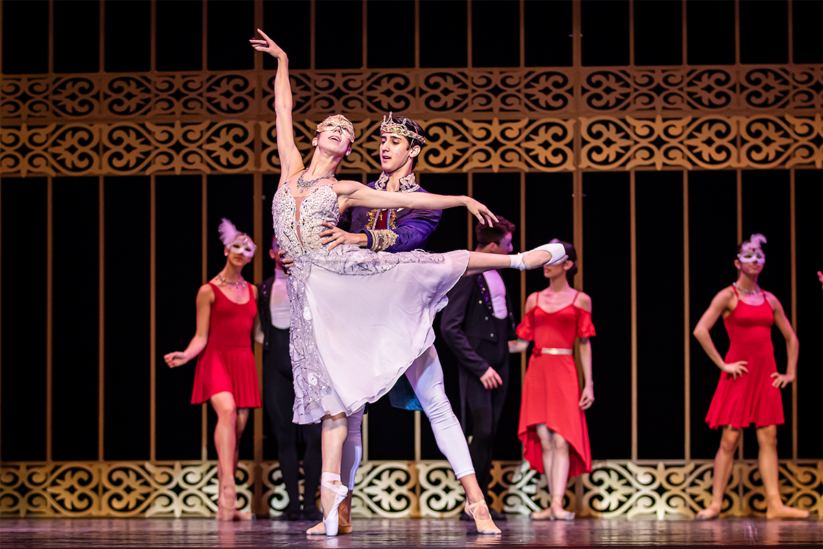 Bolshoi Brasil apresenta Cinderella em Jaraguá do Sul para comemorar aniversário de 26 anos no Brasil
